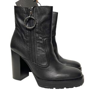 NWT ZARA WOMAN Leather Platform Zip Booties 38